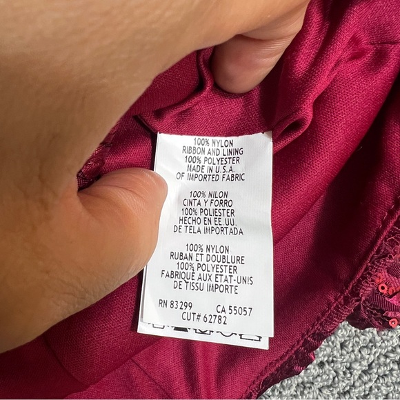 Helene Blake women’s red lace sequin wrap top size S NWT - Picture 12 of 14